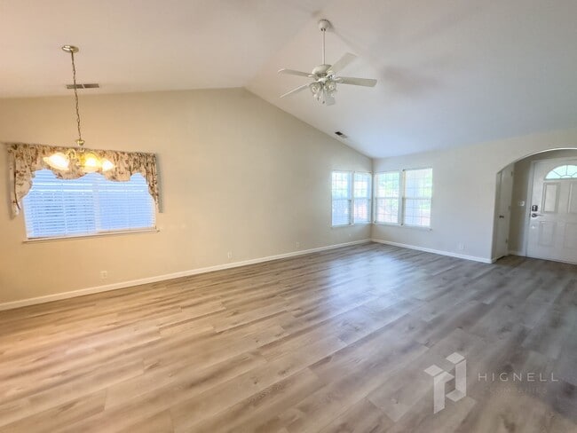 190 Vail Dr in Chico, CA - Building Photo - Building Photo