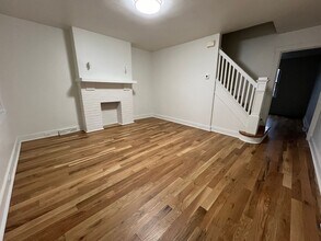 6730 Greenwood St in Pittsburgh, PA - Building Photo - Building Photo