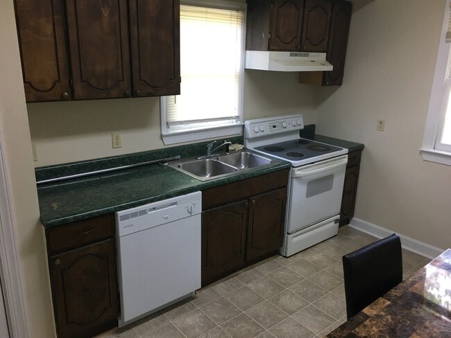 property at 1309 College St
