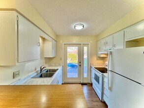 9315 Bluejacket St, Unit #2 in Overland Park, KS - Building Photo - Building Photo