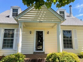 1203 Countryside Dr in Nolensville, TN - Building Photo