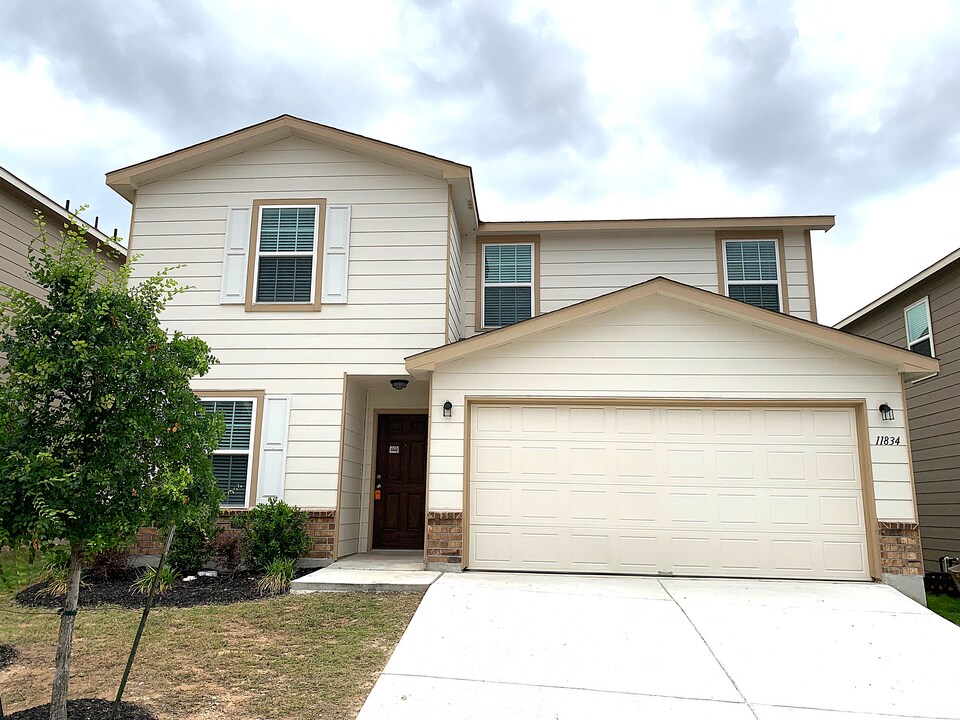 11834 Silver Arbor in San Antonio, TX - Building Photo