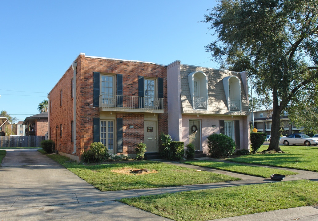 4001 Georgetown Dr in Metairie, LA - Building Photo