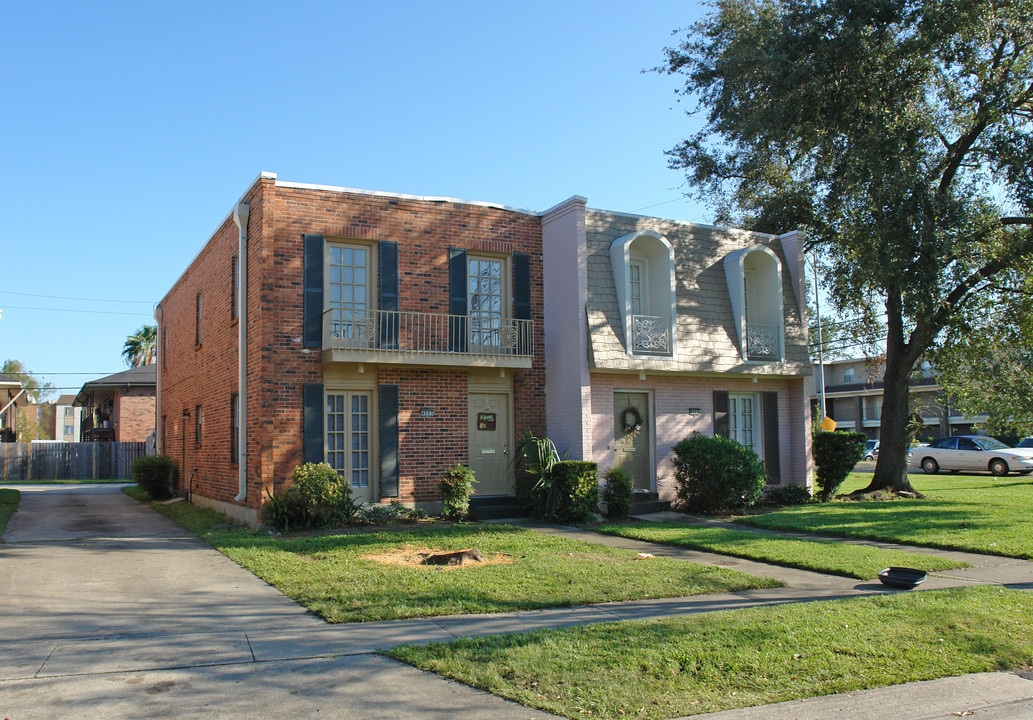 4001 Georgetown Dr in Metairie, LA - Building Photo