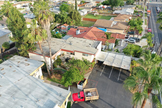 1013-1025 S Magnolia Ave in El Cajon, CA - Building Photo - Building Photo