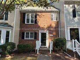 7016 Epping Forest Dr in Raleigh, NC - Building Photo