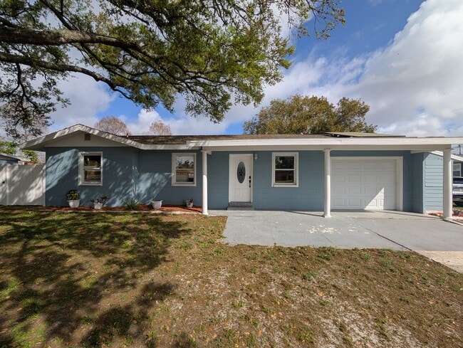 7173 Darien Way in Clearwater, FL - Building Photo - Building Photo