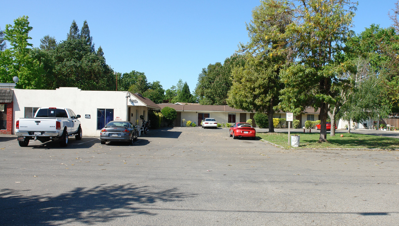 5503 Old Redwood Hwy in Santa Rosa, CA - Building Photo