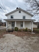 221 McCreary Heights in Dickson, TN - Building Photo
