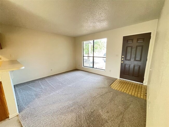 113 Hillside Dr in Elgin, TX - Building Photo - Building Photo