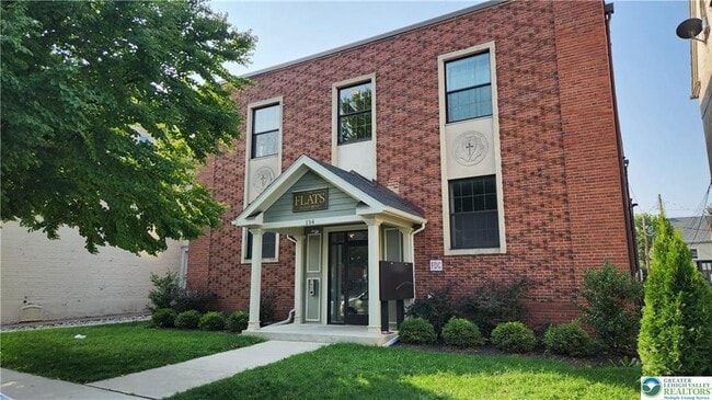 134 E Broad St in Bethlehem, PA - Building Photo - Building Photo