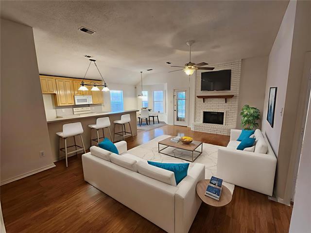 2131 Ridgecliff Dr in Keller, TX - Building Photo - Building Photo