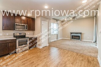 1104 Cheyenne Dr in Nevada, IA - Building Photo - Building Photo