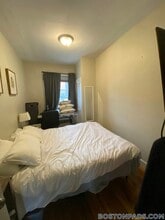 435 Hanover St, Unit 4D in Boston, MA - Foto de edificio - Building Photo