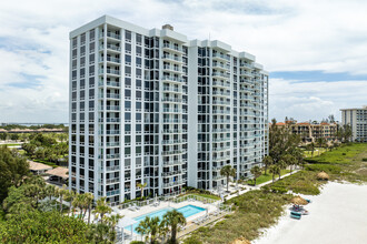 Sea Gate Club in Longboat Key, FL - Building Photo - Building Photo