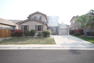 10125 Arche's Way in Elk Grove, CA - Building Photo