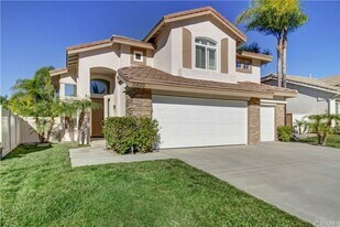 31920 Vía Cordoba in Temecula, CA - Building Photo