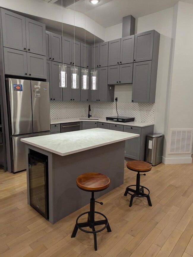 131 Hopkins Ave in Jersey City, NJ - Building Photo - Building Photo