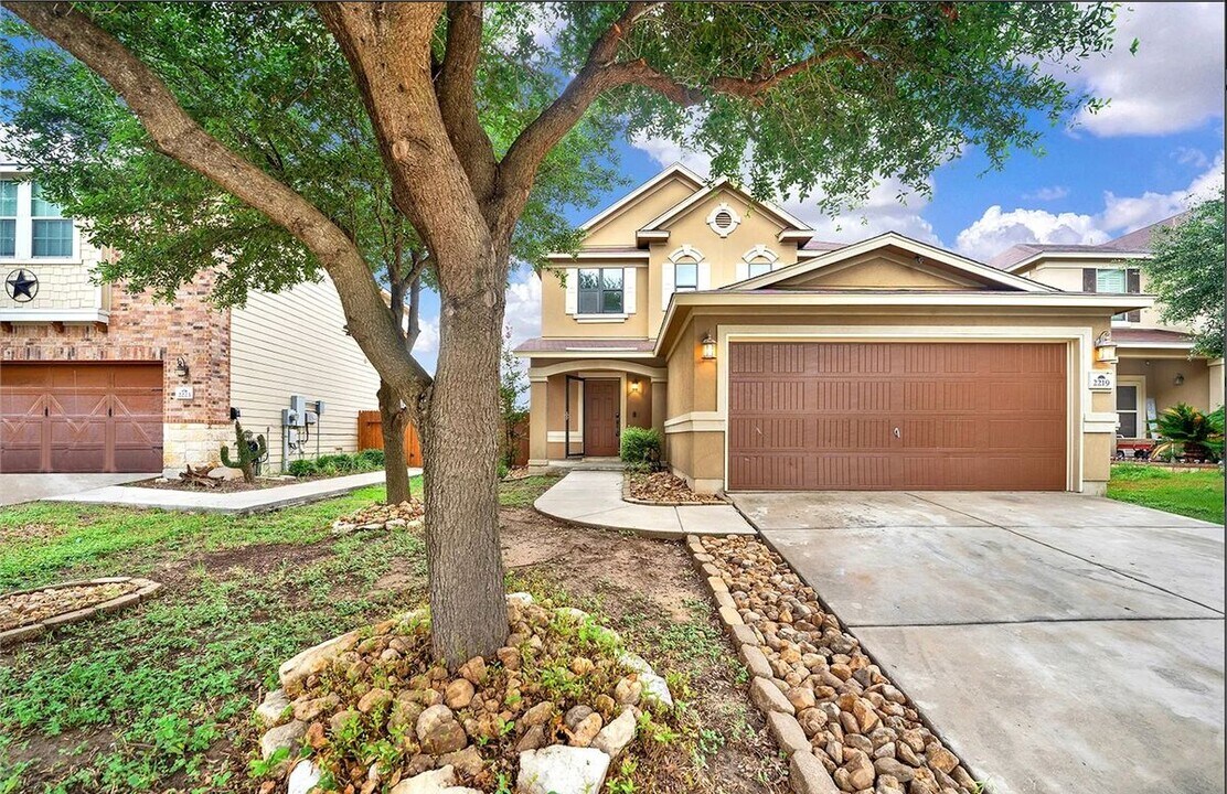 2219 Sundrop Bay in San Antonio, TX - Building Photo
