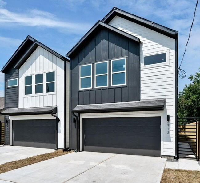 property at 3713 Dreyfus St