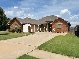 2705 SE 39th St in Moore, OK - Building Photo