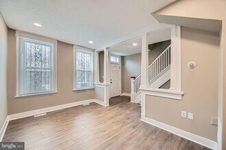 2438 Druid Park Dr in Baltimore, MD - Building Photo - Building Photo