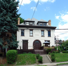 300 S Fairmount St in Pittsburgh, PA - Building Photo - Building Photo