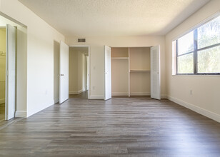 Country Club Towers in Hialeah, FL - Building Photo - Interior Photo