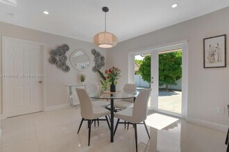 20560 NW 17th Ave in Miami Gardens, FL - Building Photo - Building Photo