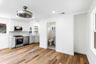 616 Redwood Ave in Redwood City, CA - Building Photo - Building Photo