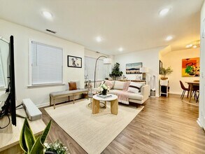 267 GATES Ave in Jersey City, NJ - Building Photo - Building Photo