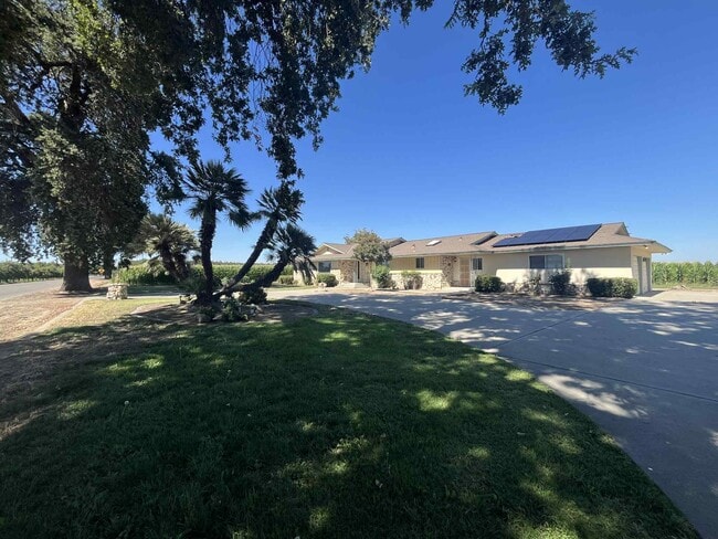 4125 N 11th Ave in Hanford, CA - Building Photo - Building Photo