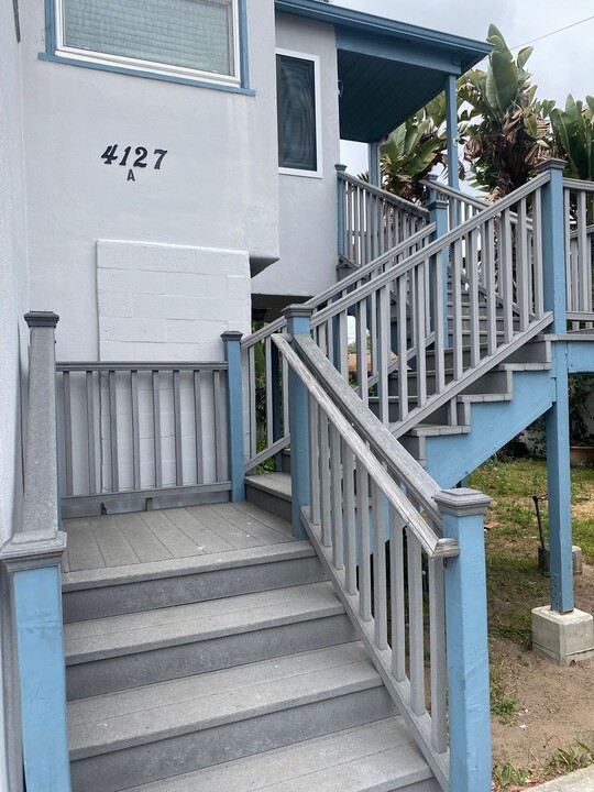4127-4127 Ingraham St in San Diego, CA - Building Photo