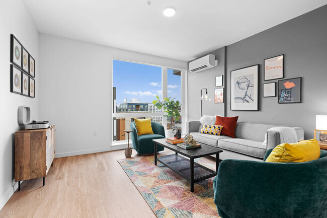 Jackson Apartments in Seattle, WA - Building Photo - Interior Photo