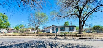 1518 Huron St in San Antonio, TX - Building Photo