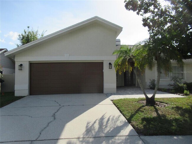 12040 Steppingstone Blvd in Tampa, FL - Building Photo - Building Photo