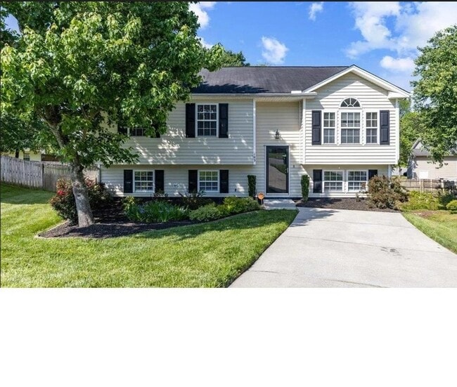 property at 103 Bridgedale Ct