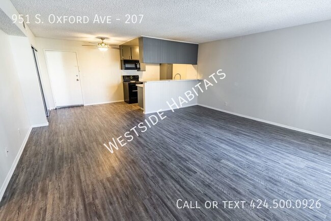 951 Oxford Ave in Los Angeles, CA - Building Photo - Building Photo