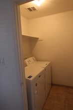 700 W 14th St in Tempe, AZ - Foto de edificio - Building Photo