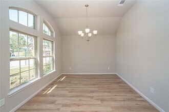 2926 Grand Hawthorne Rd in Conroe, TX - Building Photo - Building Photo