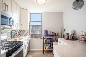 1614 Summit Ave in Union City, NJ - Building Photo - Building Photo