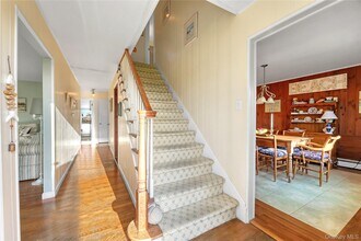 170 Beach Ln in Westhampton Beach, NY - Building Photo - Building Photo