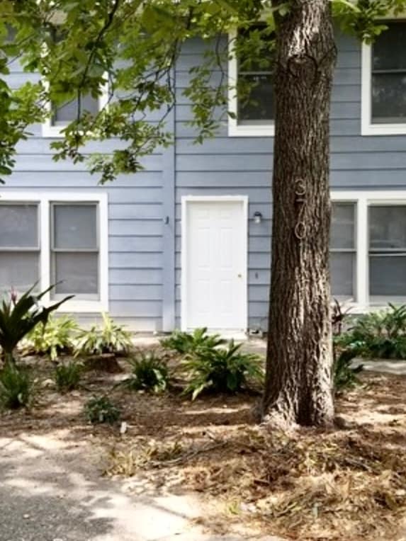 3701 SW 29th Terrace