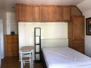 3412 W 189th St, Unit private efficiency in Torrance, CA - Building Photo - Building Photo