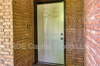 5300 Wonder Dr in Fort Worth, TX - Building Photo - Building Photo