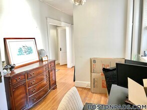 131 Park Dr in Boston, MA - Building Photo - Building Photo