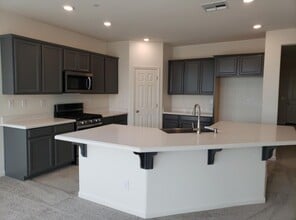 3005 Lennon Way in Stockton, CA - Building Photo - Building Photo