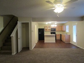 12440 Rose Haven Dr in Indianapolis, IN - Foto de edificio - Building Photo