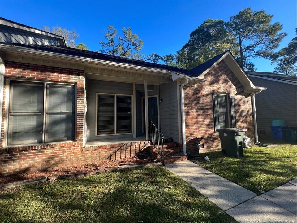5606 Bimini Pl in Fayetteville, NC - Building Photo