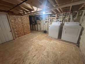 8 Fales Pl in Foxboro, MA - Building Photo - Building Photo